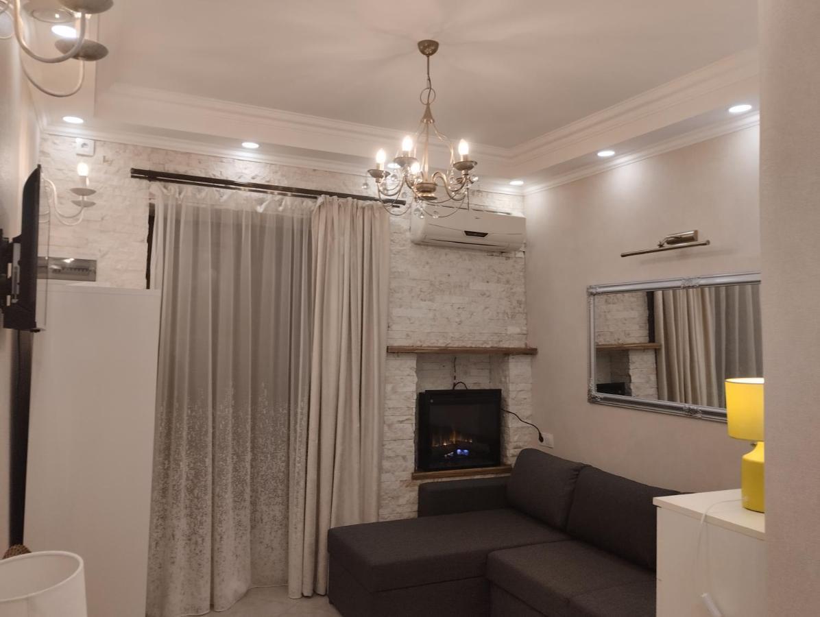 Room In Sololaki Tbilisi Ngoại thất bức ảnh