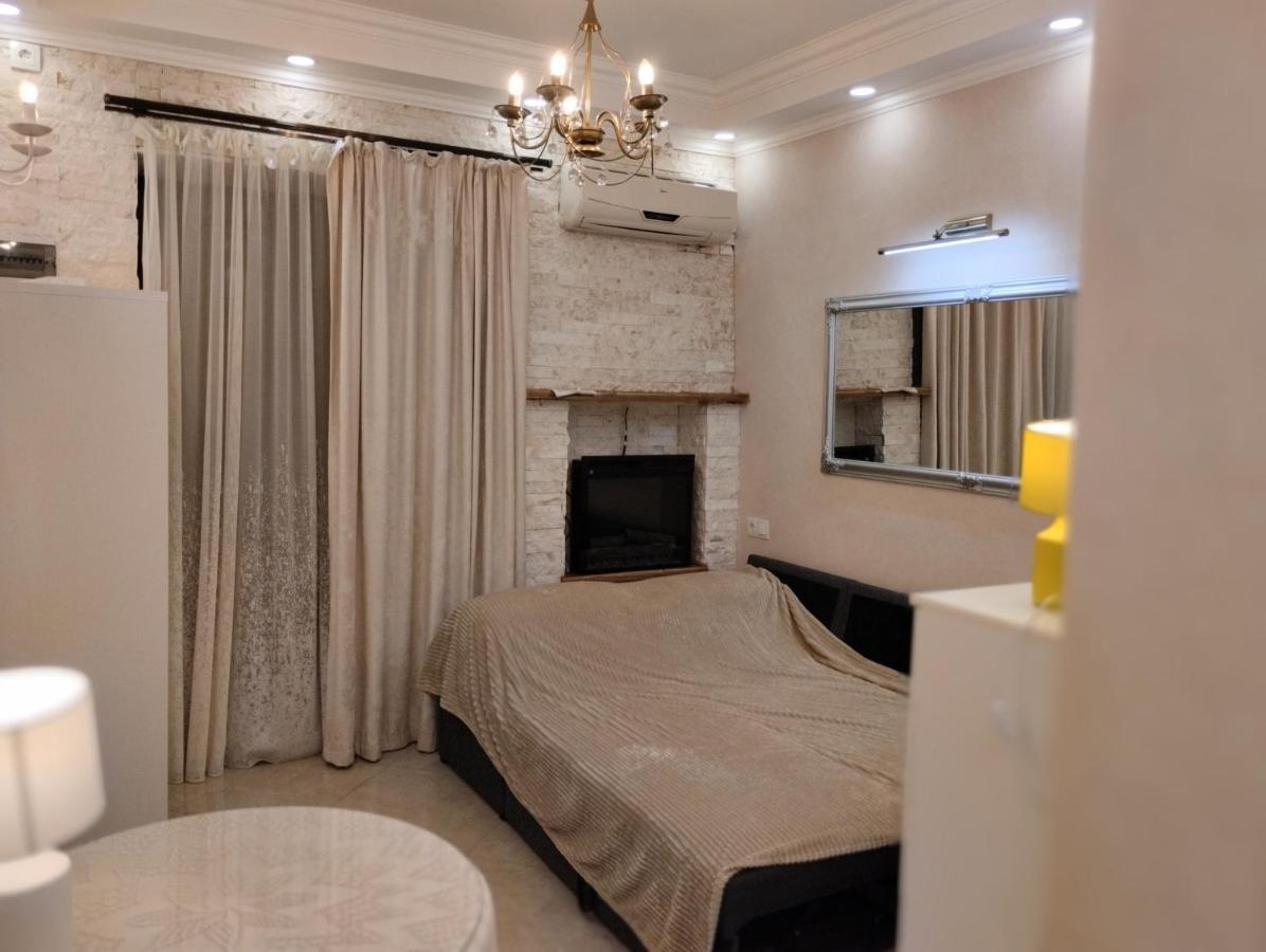Room In Sololaki Tbilisi Ngoại thất bức ảnh
