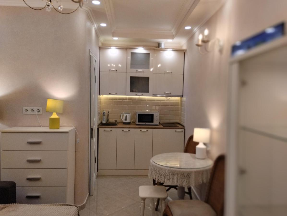 Room In Sololaki Tbilisi Ngoại thất bức ảnh